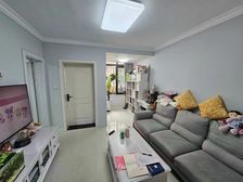 看爆了(送全新装修)2楼 位置安静!地铁房!商业配套成熟