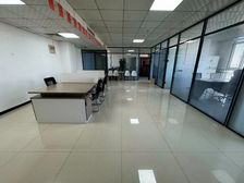 开发区天山科技园205平全套家具5个隔断好停车裕华路临街