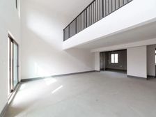 印山风华 住宅天花板 房东外地 着急卖掉 可以大刀的房子