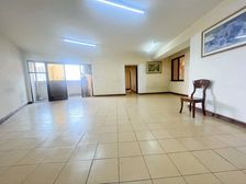 环湖花园 亚艺公园傍 采光充足 户型佳 南向