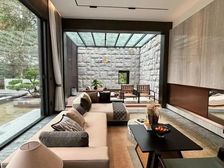 万宁兴隆。巧克力小镇,带160平大院子,带露台,价格便宜。