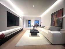 新上 固定车位 近环球港 高楼层视野好 豪装拎包住 出行方便