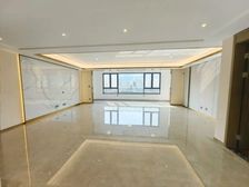 大华紫郡四期,217平精装大三室,一天没住观景楼层送车位