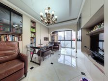 金沙书包(精装修保养好)中间楼层 对中庭安静