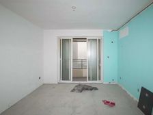 双卫格局 近医院 近地铁 购物方便 小区新 朝南