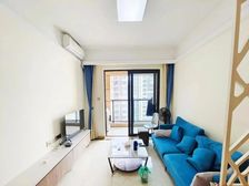 保利罗兰国际 诚心出售 送车位 送家私家电 价格可谈 包税费