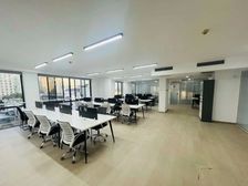 中关村苏州街 长远天地240平精装办公区 双面采光