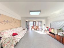 全新居家装修没有住过 带空调地暧 有车位