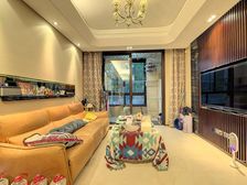 绿地海珀璞晖 3室2厅 161.85平