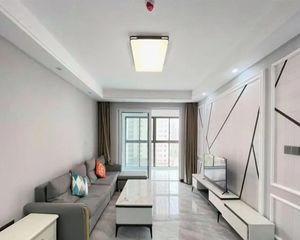 c顺丰翠园 送车位 包税费 南向 中层 急售 价格可谈