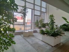 农业南路楷林中心280平花园层精装修带家具出租