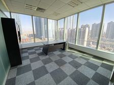 国金中心 名企入驻 无锡地标建筑 416平6隔断带家具边套