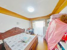 海桐小区 3室1厅1卫 精装修 575万元