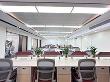 三元桥商圈 现代汽车大师 精装修带家具 高区双面采光 特价