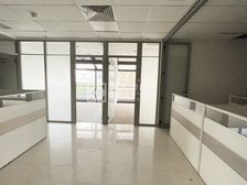 特价出租!国贸台商大厦,精装办公室,设备七齐全装修保养新实惠