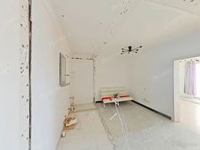 13年电梯房 中楼层 南北通透 7号线芳华路路300米