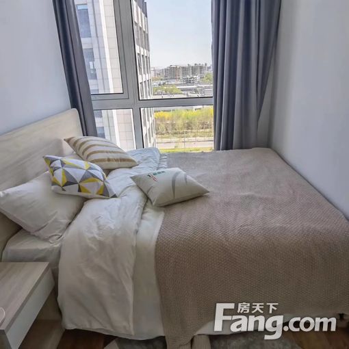 次渠特价!0中介直租!地铁900米!小区房!月付!