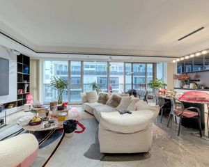 绿城金沙凤起朝鸣4室2厅南