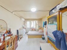 一号线 八角北路,三层两居南北通透,首付15%,满五年诚意卖