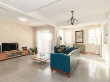 百丽 东西联排 地上2层 有2车位 满五 随时可看