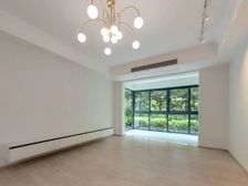 60万全新精装地暖+双z央空调+50平花园+地下产权车位