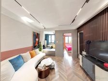 近地铁,好楼层,一梯两户,全明