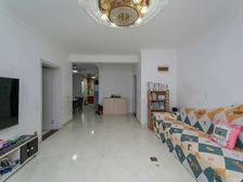 地铁边全明户型,布局合理,看房方便业主置换诚心出售