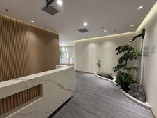 特价房带 光华路SOHO 给半年免租期 欢迎咨询