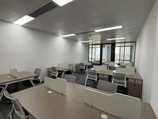 潭村 地铁口 盈盛大厦 195方 全新精装修 24空调