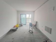 次新小区 两房两厅 毛坯没住过人 诚心出售 随时看房
