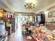 米兰天空 3室1厅 163.81平