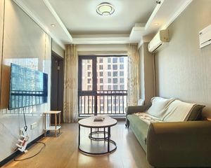 蓝润蓝客城 3室2厅 西南