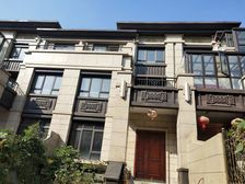 直绛70万 联排别墅 送车位2个+大院子 中海运河丹堤
