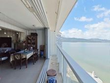 看山看海大阳台两房急售,南北通透,沙滩在楼下。融创海湾半岛!