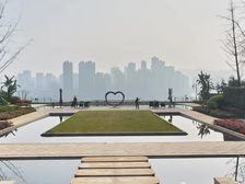 江北嘴 国金中心旁 精装大四房 看来水 两江交汇 正朝南 !