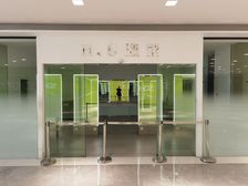 月租4.2万.新天地.地铁口.带装修.大面宽.房东直租