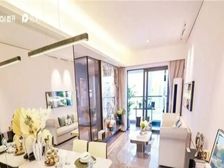 品实云湖花城 诚心出售 送家私家电送车位 价格可谈 包税南向