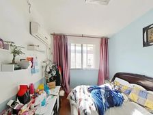 控江七村,五楼平改坡,已开阁楼,带二联书包