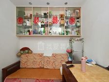 新上控二书包,一楼带天井,可两房