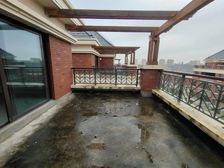 捡!漏!大复式 送100多平方大露台 带车库 税费各付 钥匙