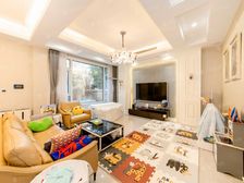 新上房源 豪华装修 出国急售 家具家电全送可拎包入住