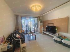 同润加州 两室两厅一卫 拎包入住 停车方便 户型方正