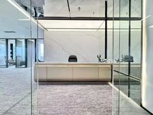 东大桥地标 侨福芳草地 精装修带家具 高区正对电梯 特价出租