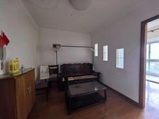 此房满五年,进出方便近地铁,电梯高区采光好