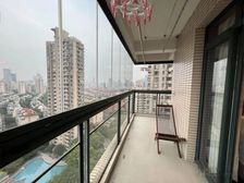 高区东边套全明,采光通风好,价格可谈!固定车位,看房有钥匙!