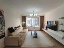 诚意出售,赠送现有全套家具,板式楼层,享受全装入住,