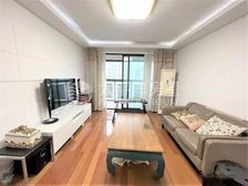 城宁花苑 高楼层视野好 医疗配套成熟 出行方便 有电梯