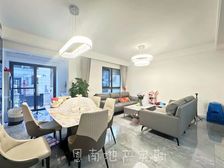 中国铁建香榭国际 4室4厅2卫 精装修650万元
