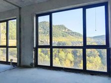 紧邻别墅区,毛坯麗园大平层,赠送私家电梯厅,一梯一户,视野好