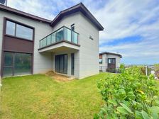 179万一套滇池边(上下两层小别墅)前后80平花园